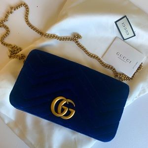 💲5️⃣9️⃣9️⃣ SmallBlue Velvet Gucci Purse Bag - Excellent Condition(used 2 time)